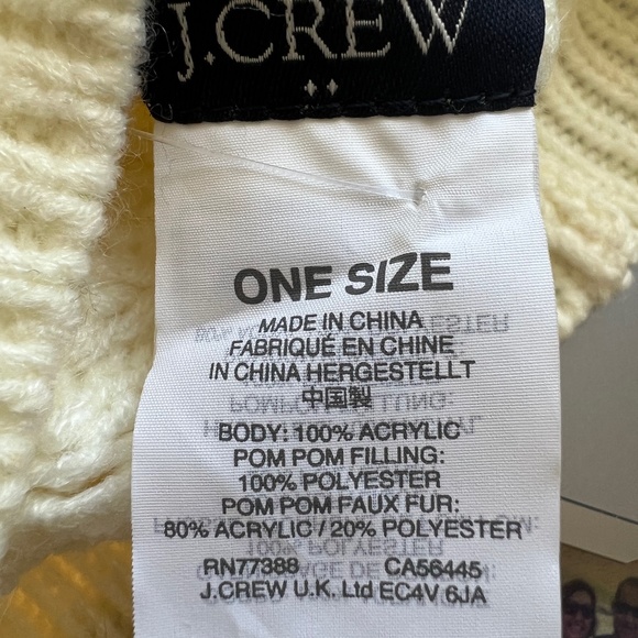 J. Crew Cable Pom-Pom Beanie Hat NWT - Picture 6 of 6
